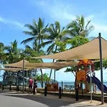 Palm Cove Studio Apartments