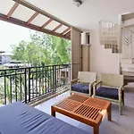 Pullman Palm Cove Sea Temple Resort & Spa