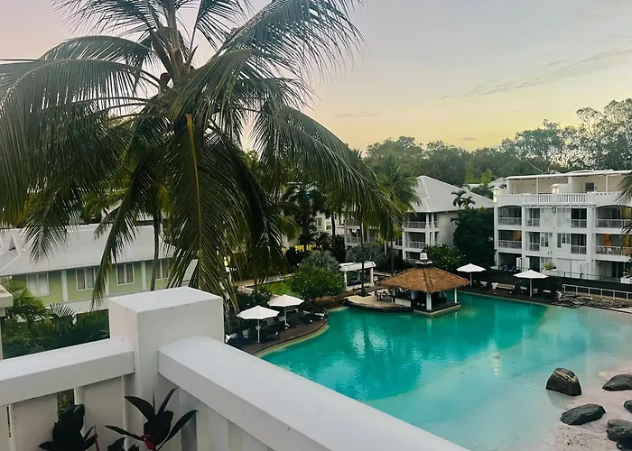 Palm Cove Beach Club Penthouse