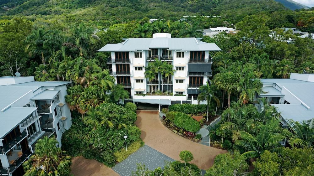 Sanctuary 5* Palm Cove