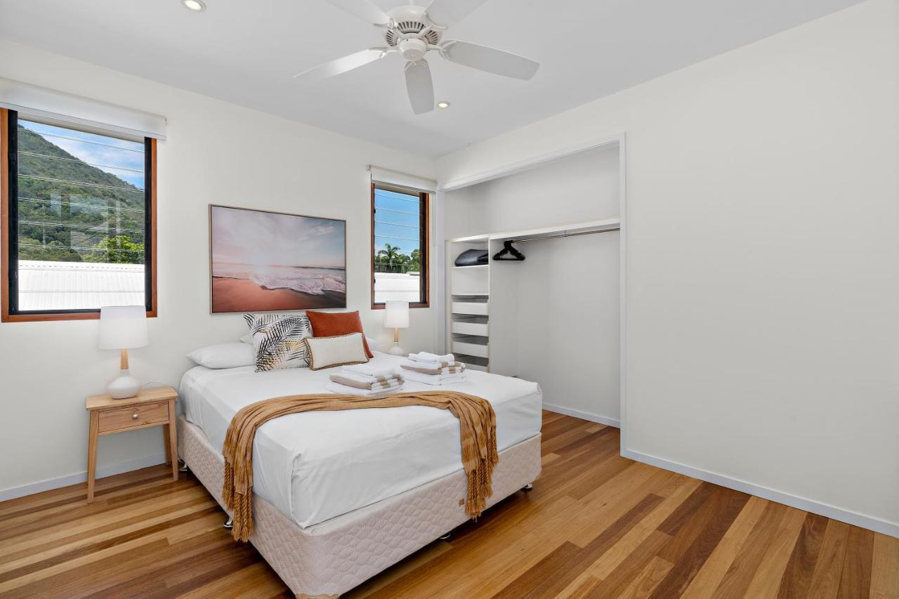 Holiday home Bird Of Paradise With Heated Pool *