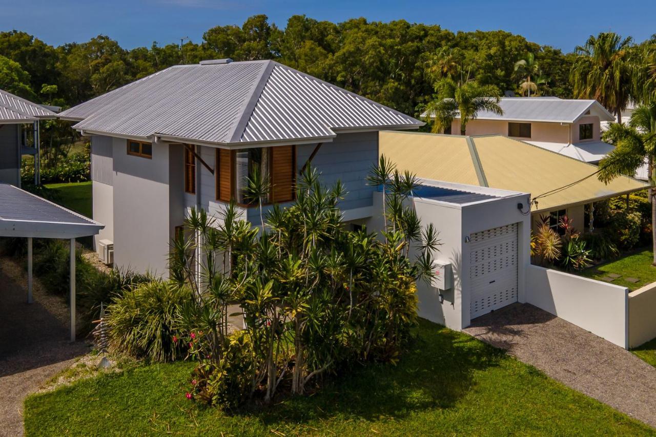 Cedar Family Getaway Elegant, Modern, Sunny * Palm Cove