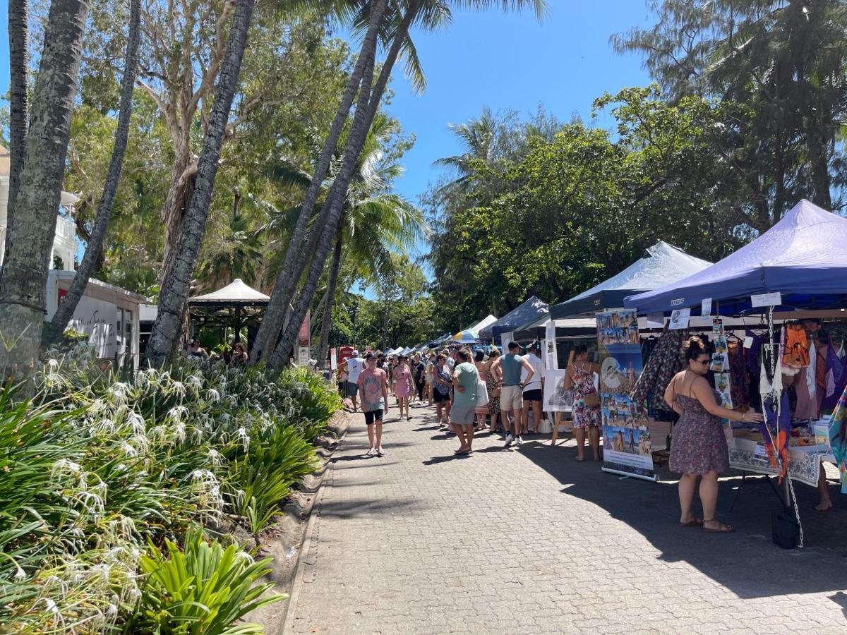 Sweet Creek Cottage, Palm Cove, 200m To Beach, Heated Pool, Pets *