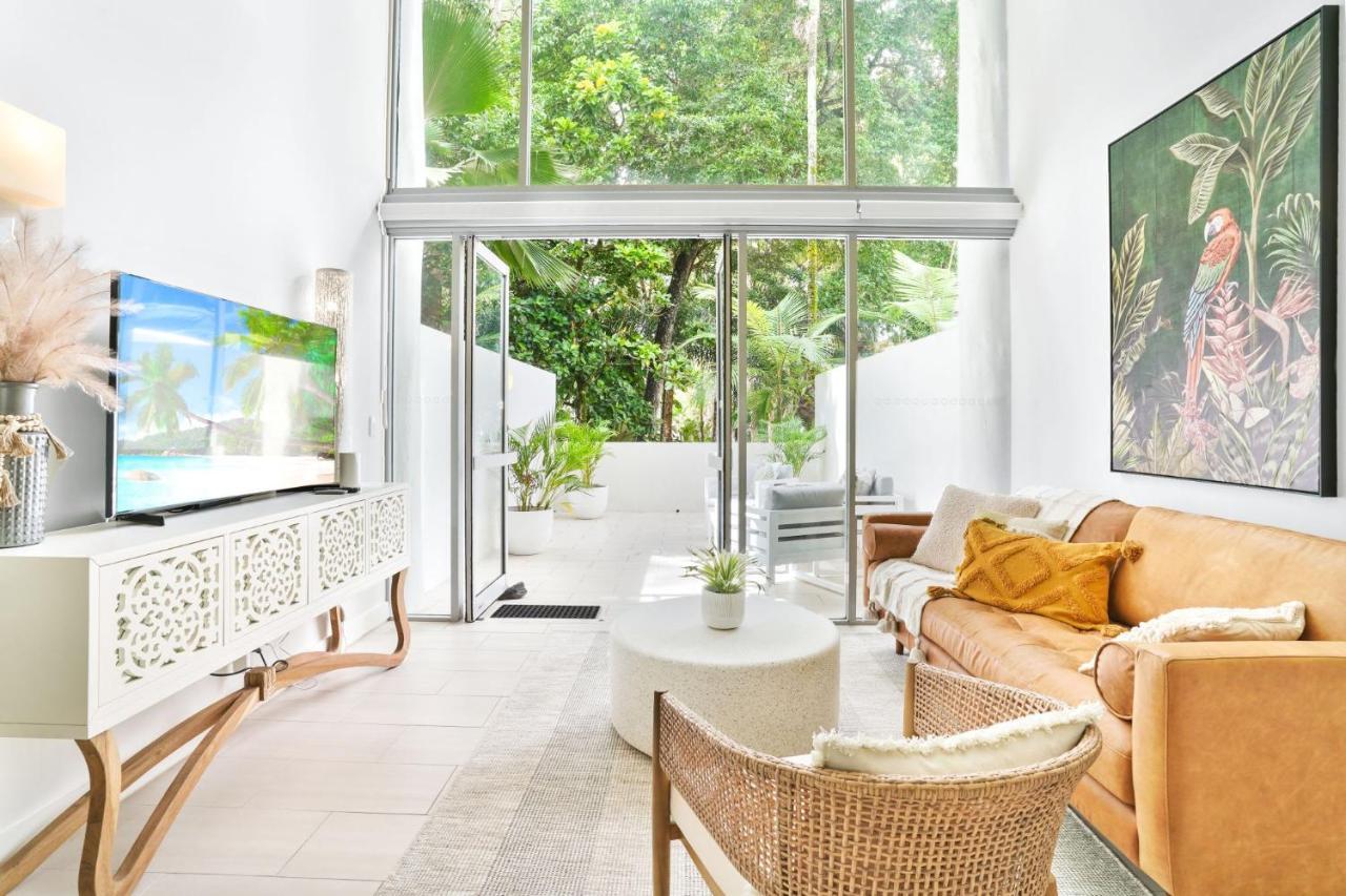 Drift 3205 Beachfront Apartment *