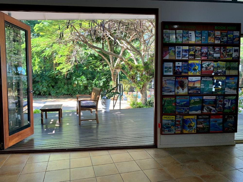 Aparthotel Sanctuary 5*