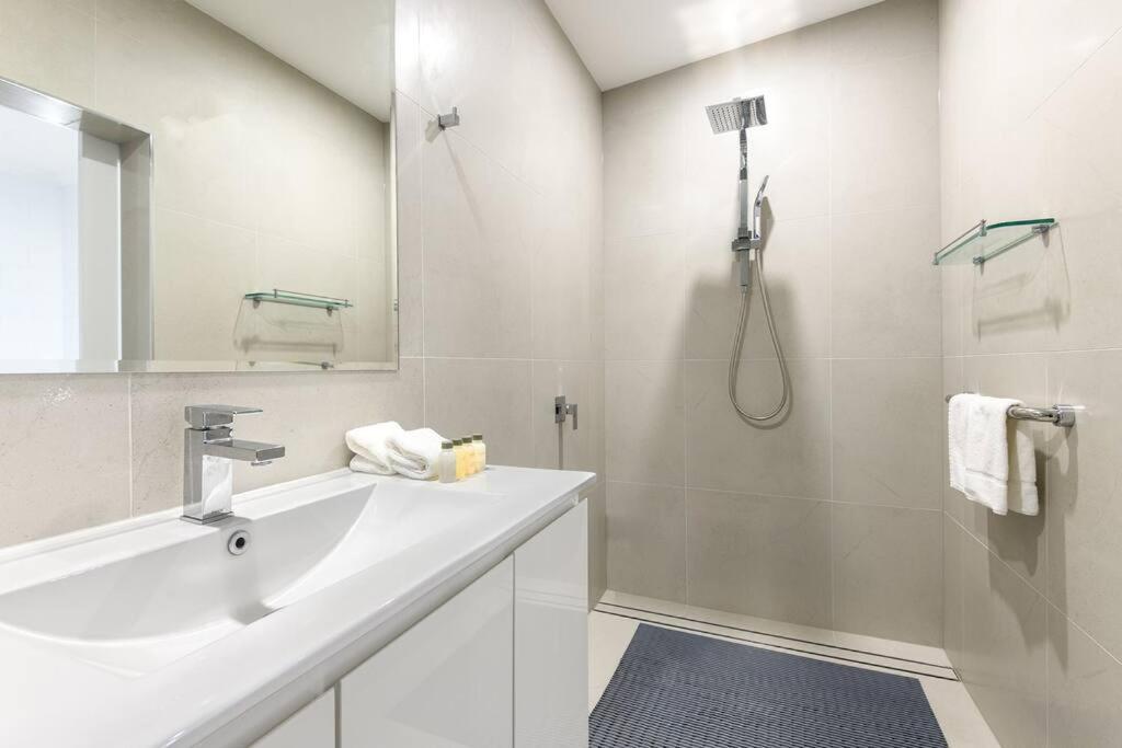 The Last Resort: A Two Pool Luxury * Palm Cove