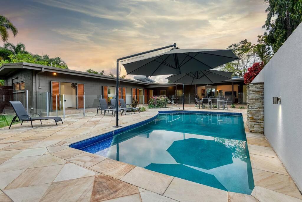 Villa The Last Resort: A Two Pool Luxury