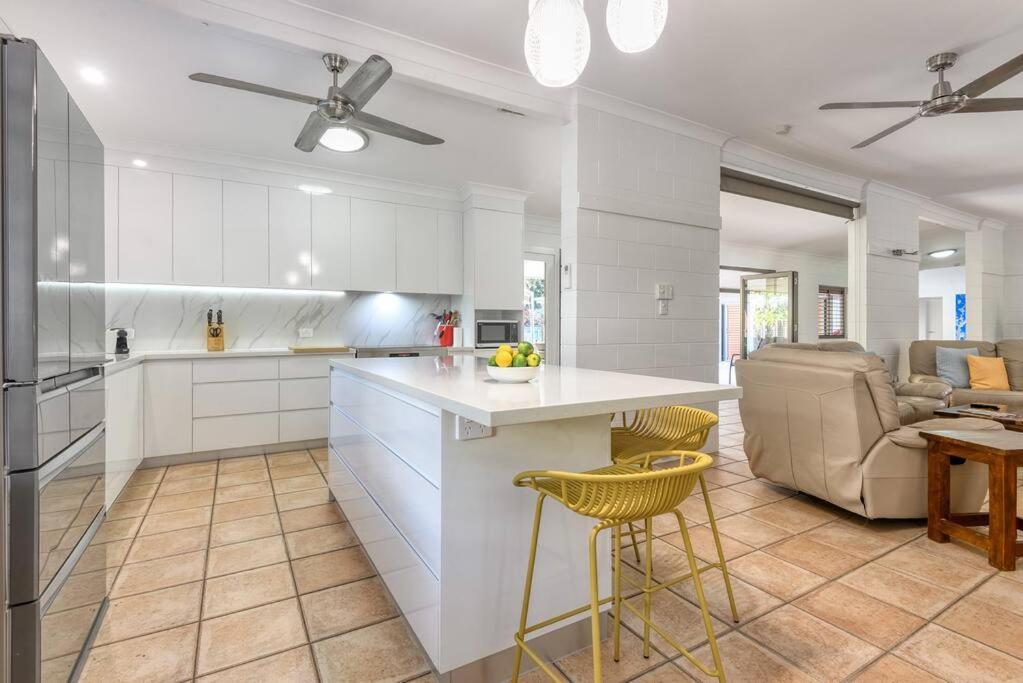 Villa The Last Resort: A Two Pool Luxury Palm Cove
