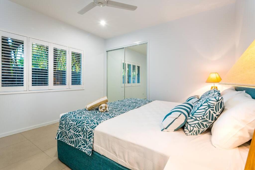 The Last Resort: A Two Pool Luxury Villa