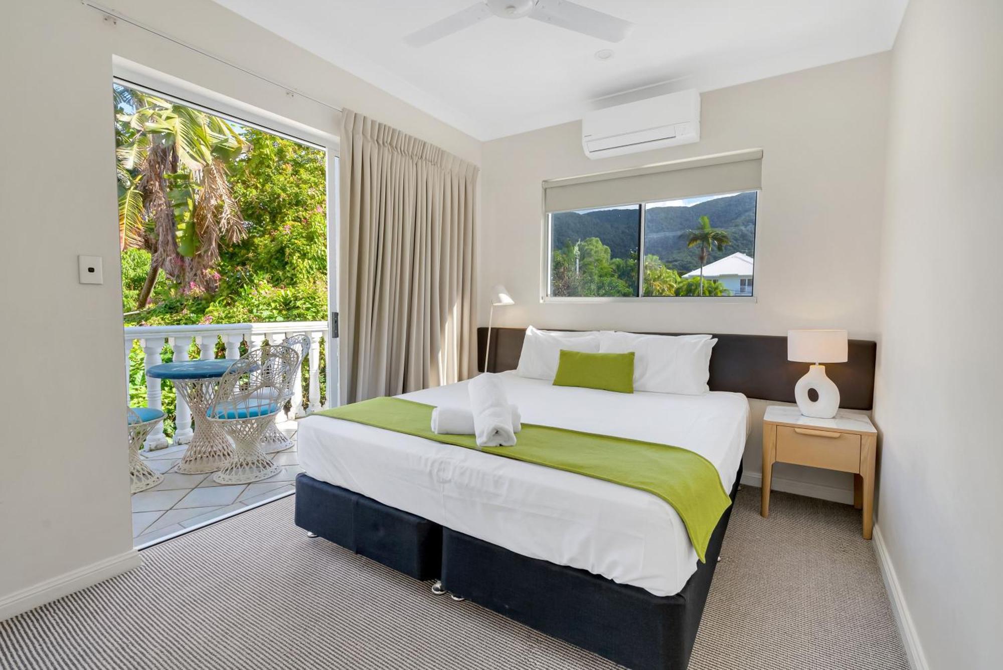 Sarayi Boutique Palm Cove