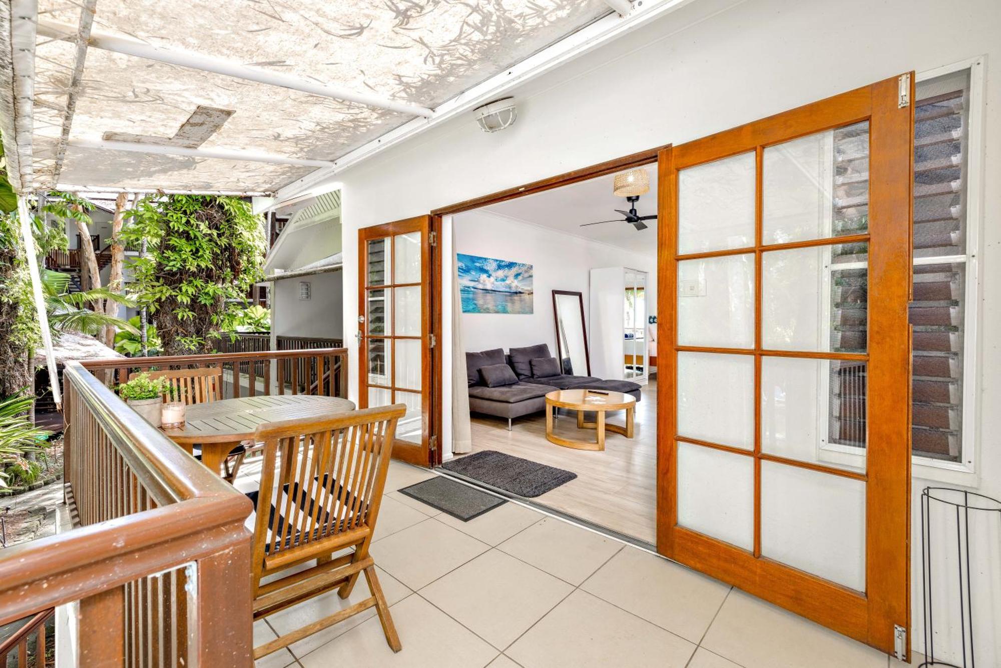 Apartment Retreat - 1st Floor *