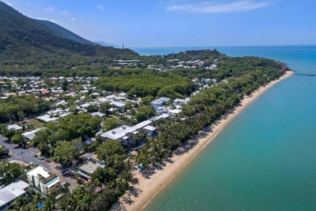 Palm Cove Studio Apartments * Palm Cove