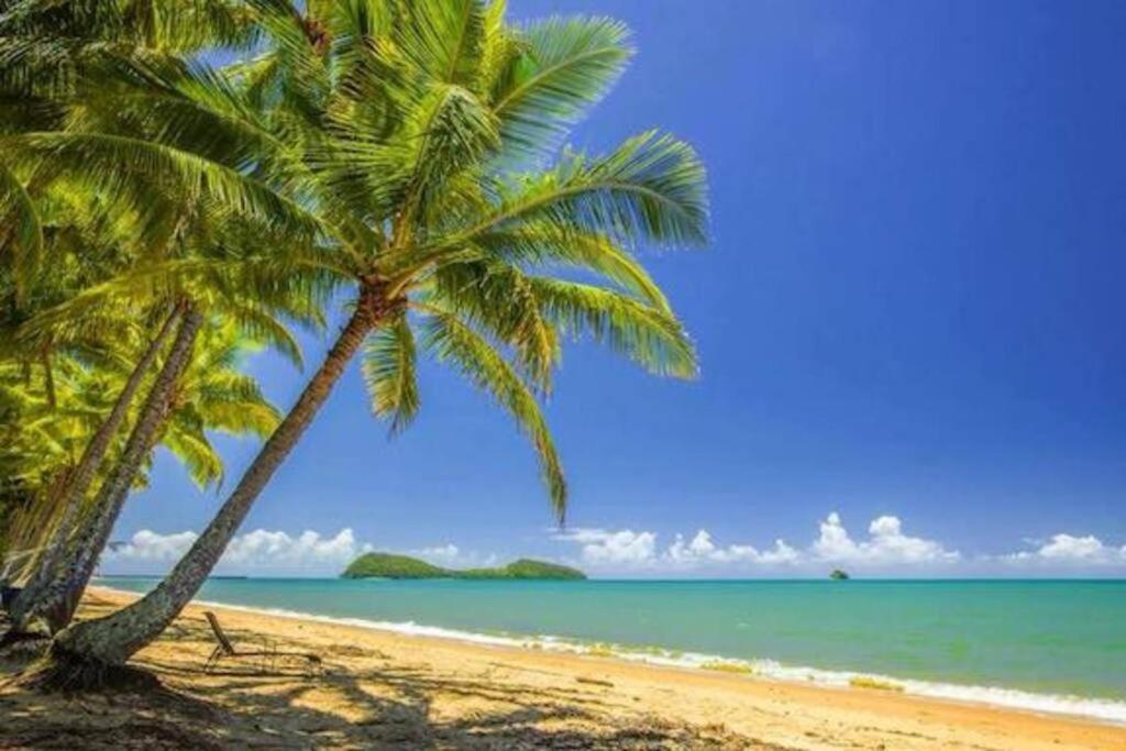 Palm Cove Studio Apartments