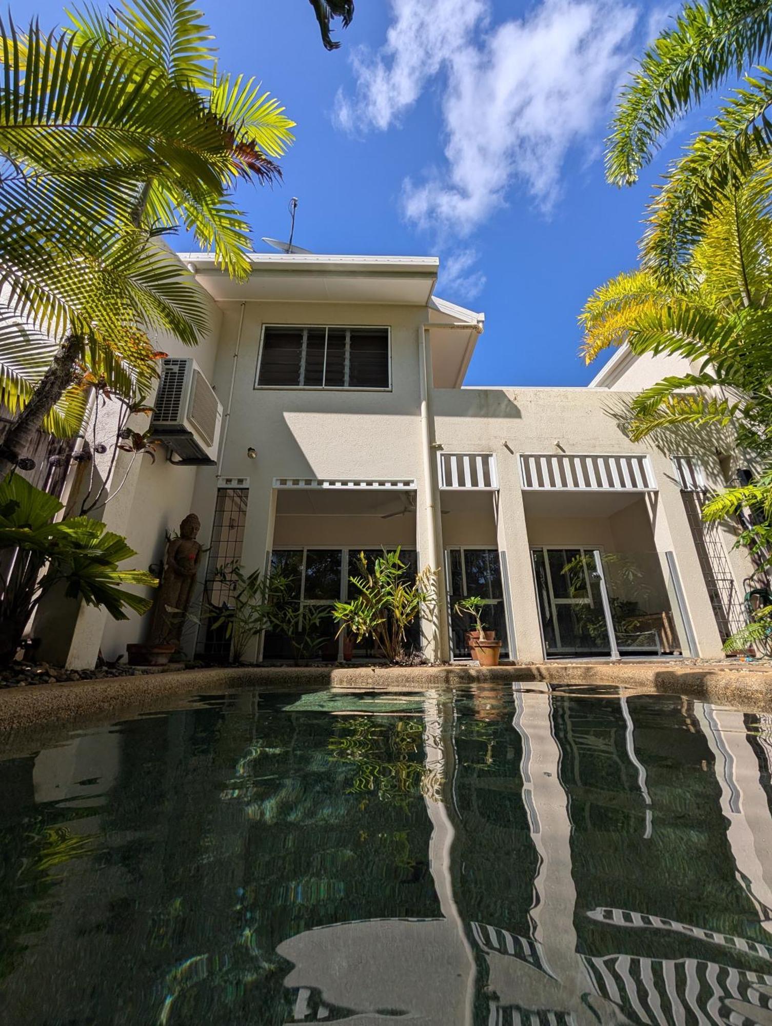 The 4* Palm Cove