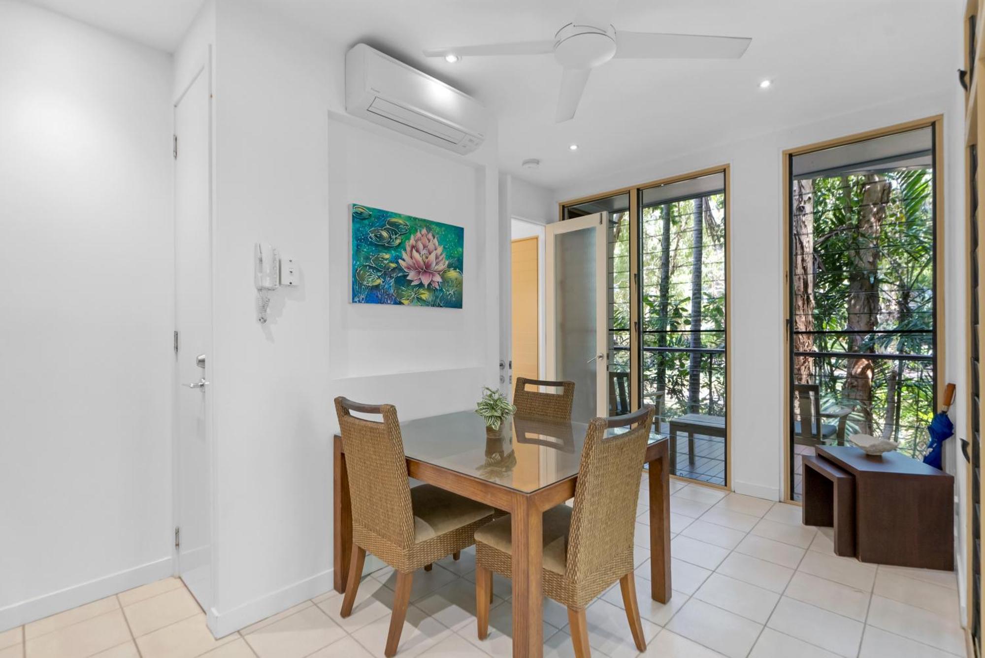 Sanctuary 5* Palm Cove