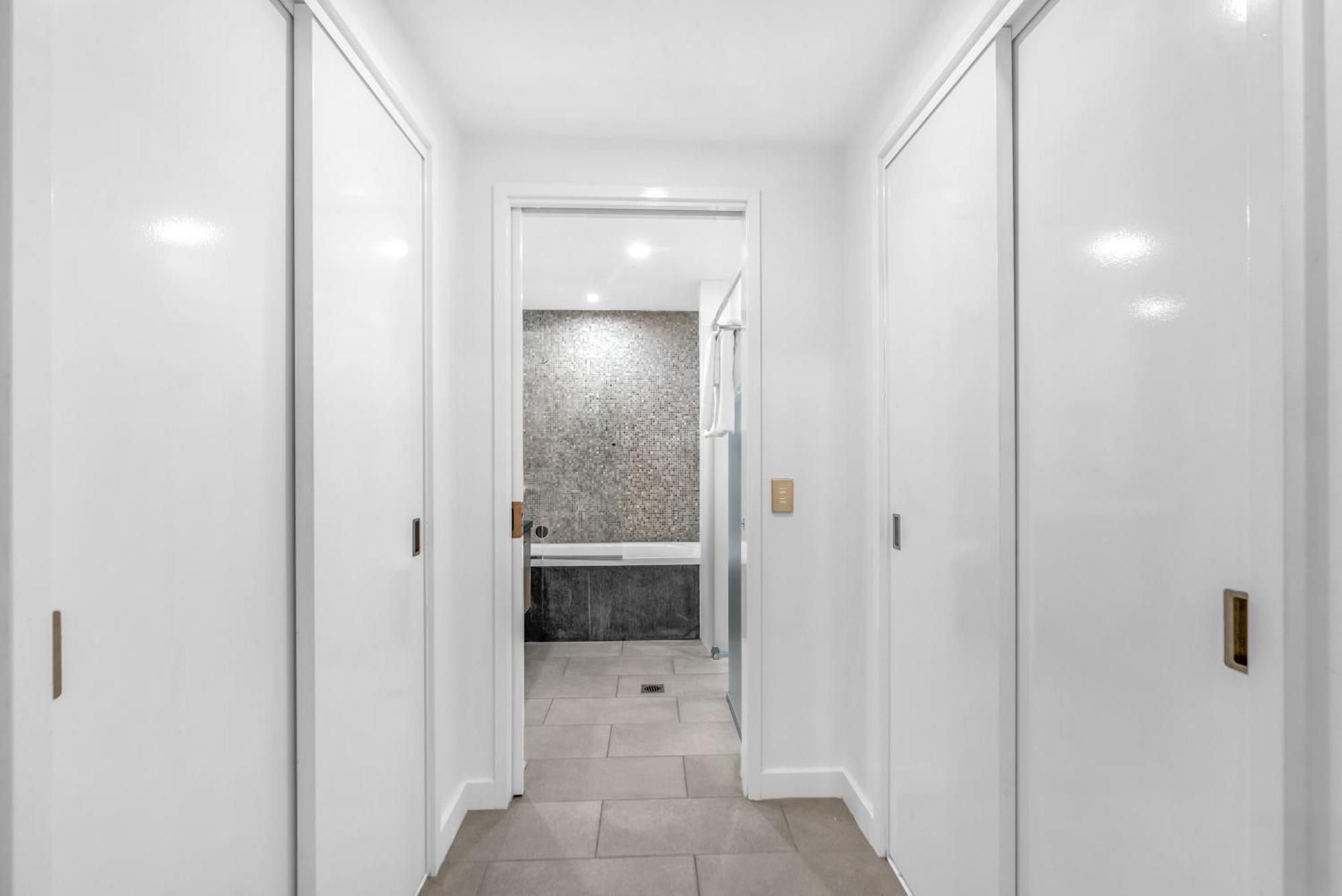 2 Bedroom Apartment Palm Cove