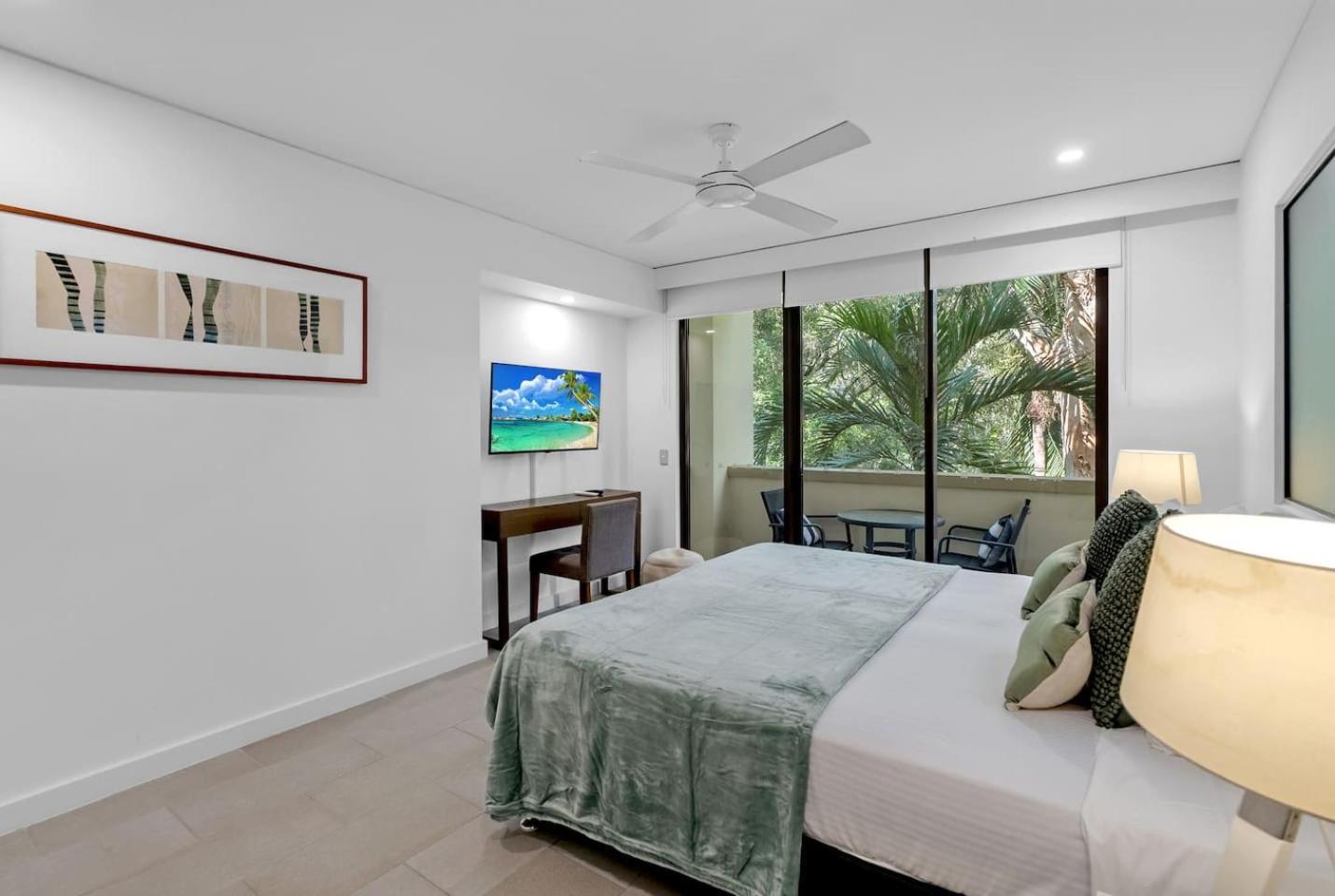 Apartment Violet - Seaside Nook With Pools And Palm Cove