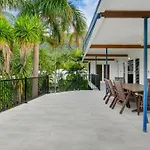 Santorini - Palm Cove