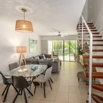 Beach Club Palm Cove Serenity Wing 3 Bed Penthouse