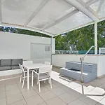Oceanfront Penthouse Apartment Beach Club Palm Cove