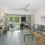The Palms Retreat - Alassio Beachfront Resort