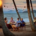 The Palms Retreat - Alassio Beachfront Resort