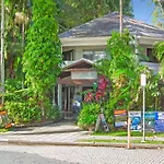 Palm Cove Treetop Spa Retreat