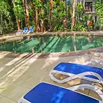 Palm Cove Treetop Spa Retreat