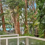 \'Pure Paradise\' Waterfront Living At Imagine Drift