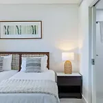 Bellflower At Temple - Family Beachside Paradise