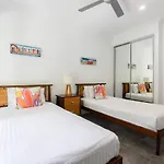 The Marron Bloom - Beachfront Boutique Bliss