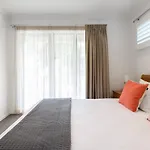 Rojo At Island Views—A Breezy Beachfront Retreat