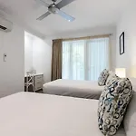 Rojo At Island Views—A Breezy Beachfront Retreat