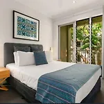 Gris At Island Views—Pool Paradise On The Beach