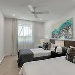 Bougainvillea - Beachside Luxury At The Drift