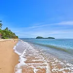 Whispering Palms At The Beach Club Palm Cove