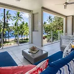 Dreamscape Haven - Your Palm Cove Poolside Paradise