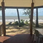 Ellis Beach Oceanfront Holiday Park
