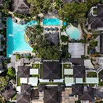\'Tropical Escape\' Coastal Daydreams With Rooftop Spa
