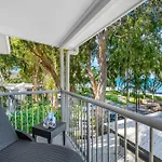 Ocean Outlook - Absolute Beachfront Studio