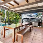 \'Beachfront Bliss\' Paradise At Palm Cove