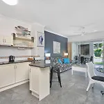 Alassio Apartments With Direct Pool Access Palm Cove