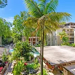 Bowmanii At Temple Resort - Sunkissed Tropical Vibes