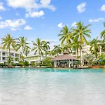 Beach Club Luxury Apartment With Rooftop Spa