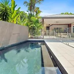Aurelia 3 Bedroom Holiday Home Palm Cove