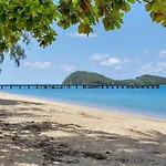 Canopy House - Palm Cove