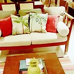 Temple 121 Modern Spacious Palm Cove 2 Brm 2 Bth Resort Apartment With Courtyard