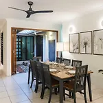 Trito - Luxury Holiday House