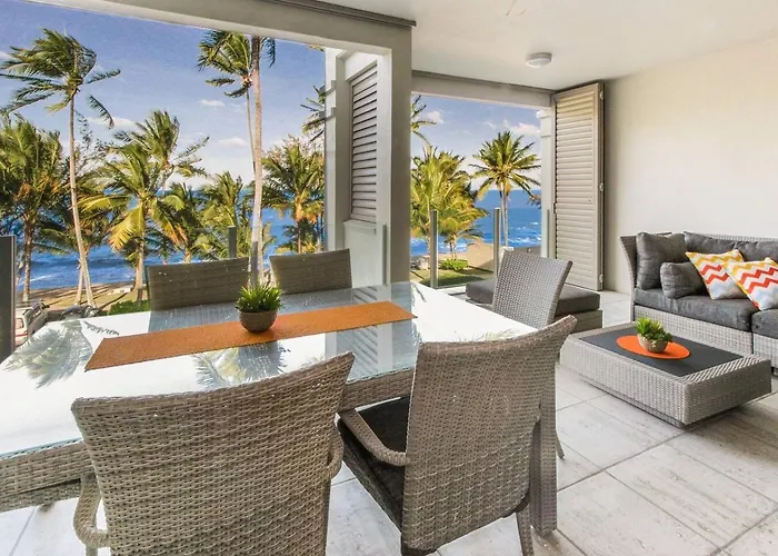 Gris At Island Views—Pool Paradise On The Beach