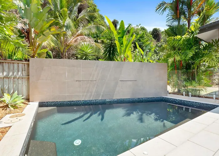 Aurelia 3 Bedroom Holiday Home Palm Cove